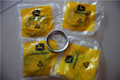 John Deere約翰迪爾強鹿柴油發動機氣缸蓋和閥門的檢查